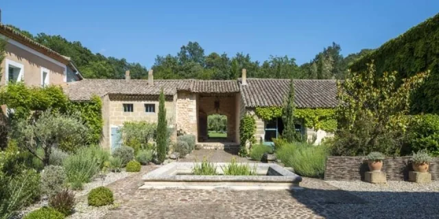 Le Mas des Oules - facade