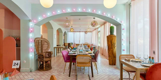 Place 70 - restaurant
