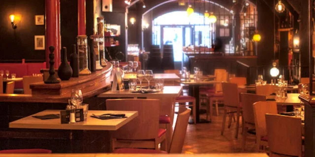 Restaurant - Pizza Papa - Comédie - master